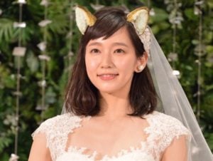 きつね耳吉岡里帆