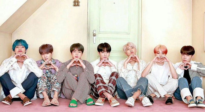 BTSメンバーのジン, ユンギ, ホソク, ナムジュン, ジミン, テテ, グク