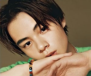 JO1メンバーの鶴房汐恩