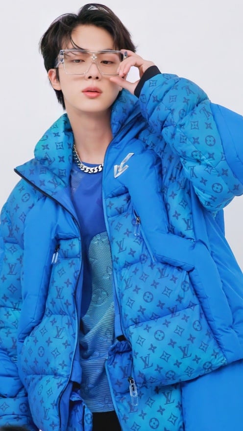 bts-jin4 BTSのジン4