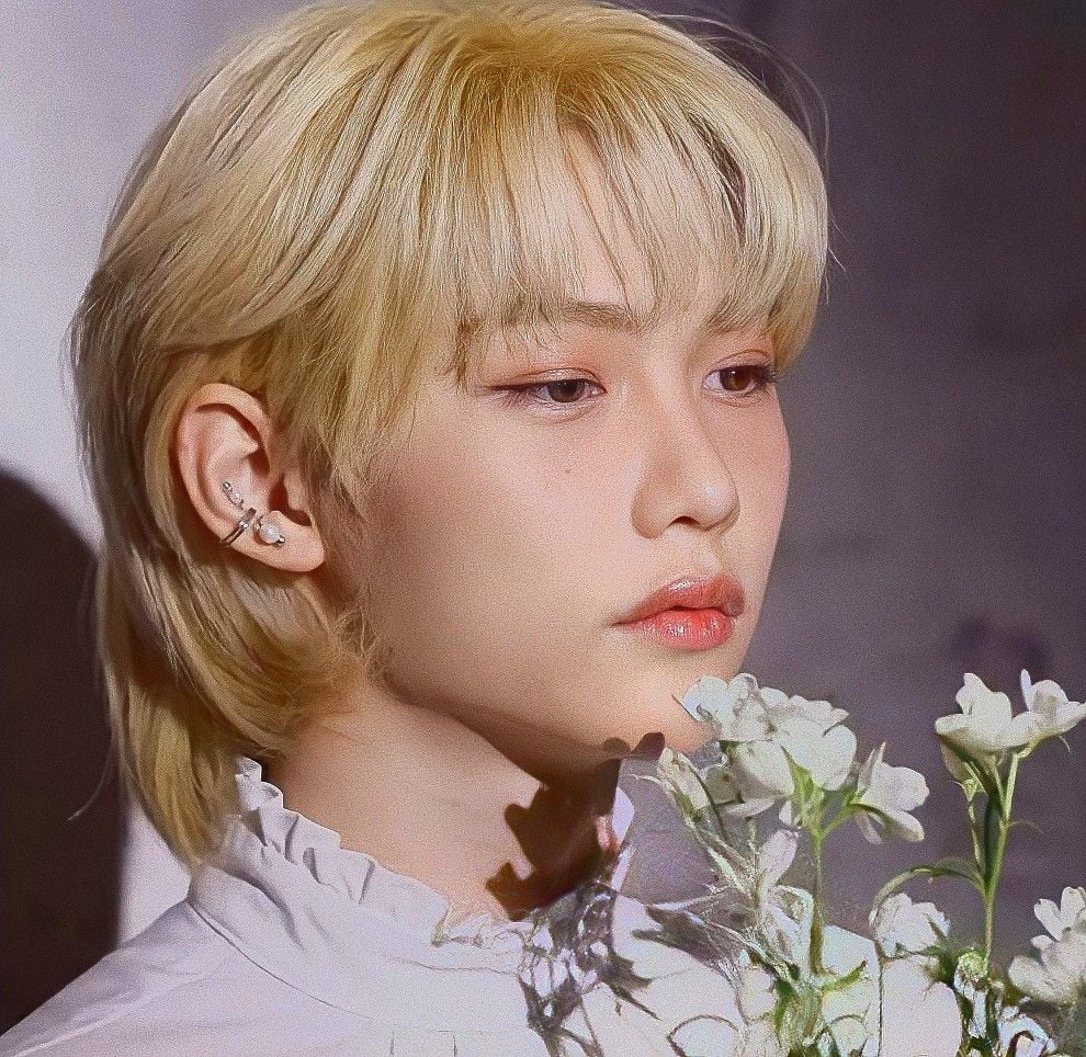 felix8 フェリックスと花束