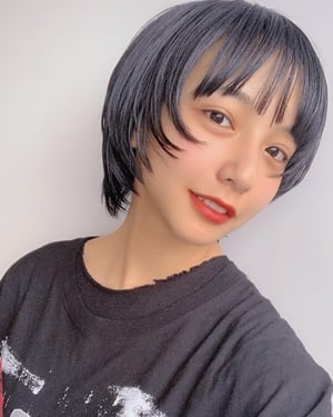 山之内すず
