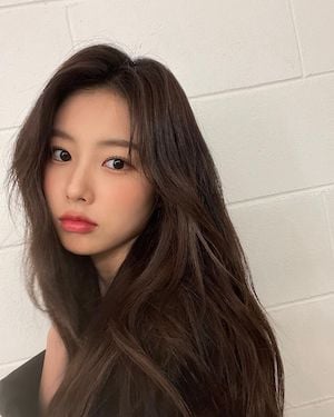 IZ*ONE_ヘウォン