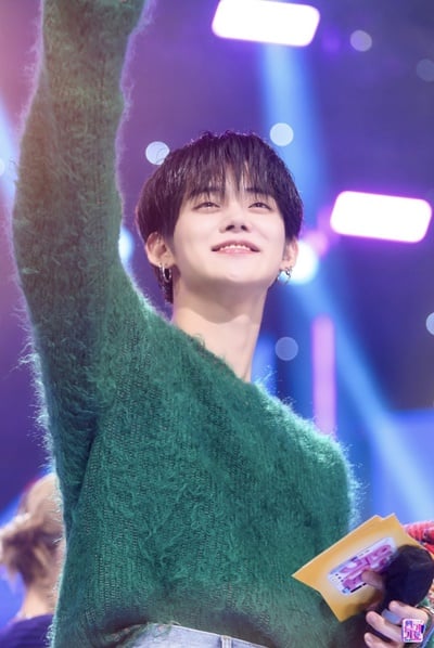 txt-member-yeonjun 黒髪のヨンジュン