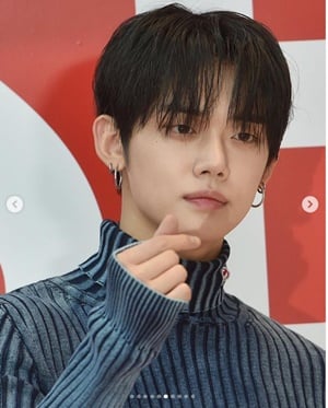 txt-member-yeonjun 黒髪のヨンジュン
