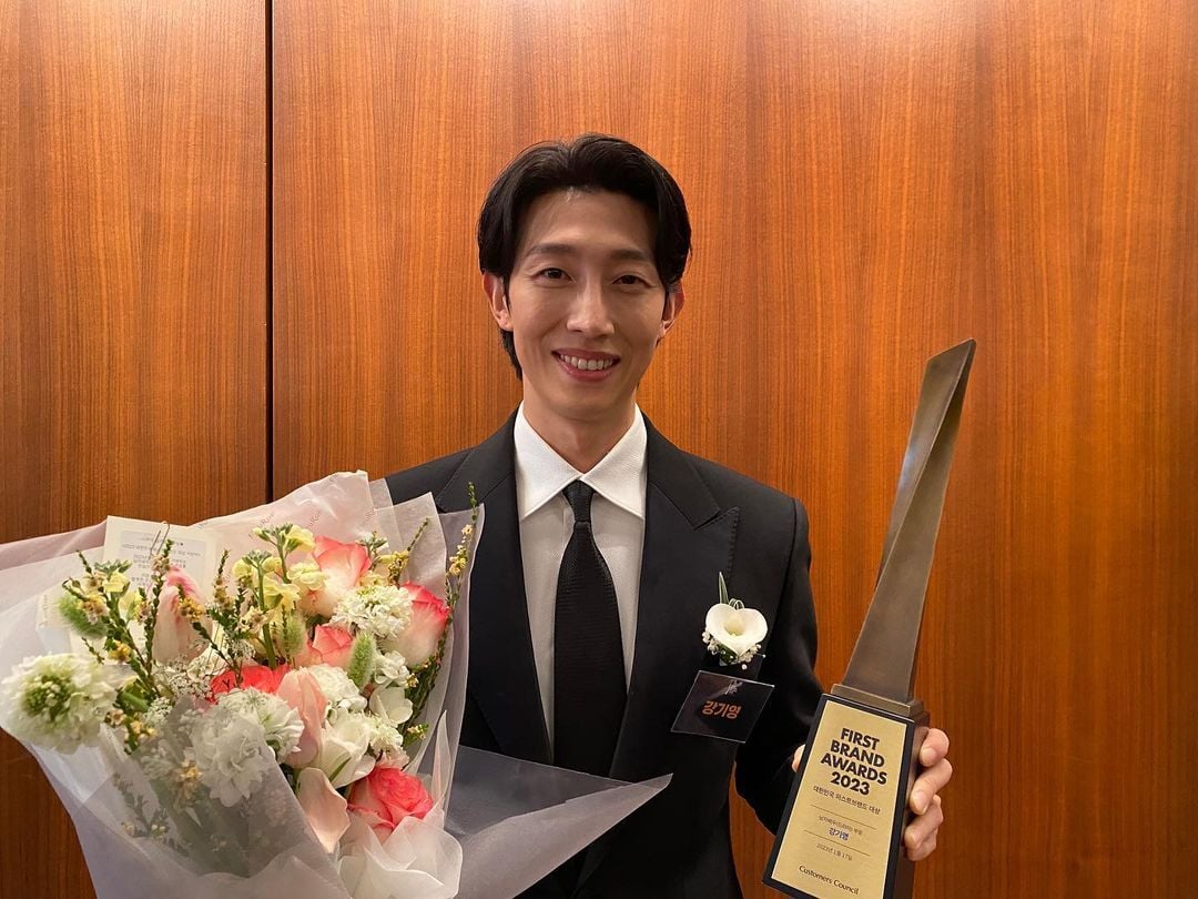 KangKiyoung 韓国俳優のカンギヨン