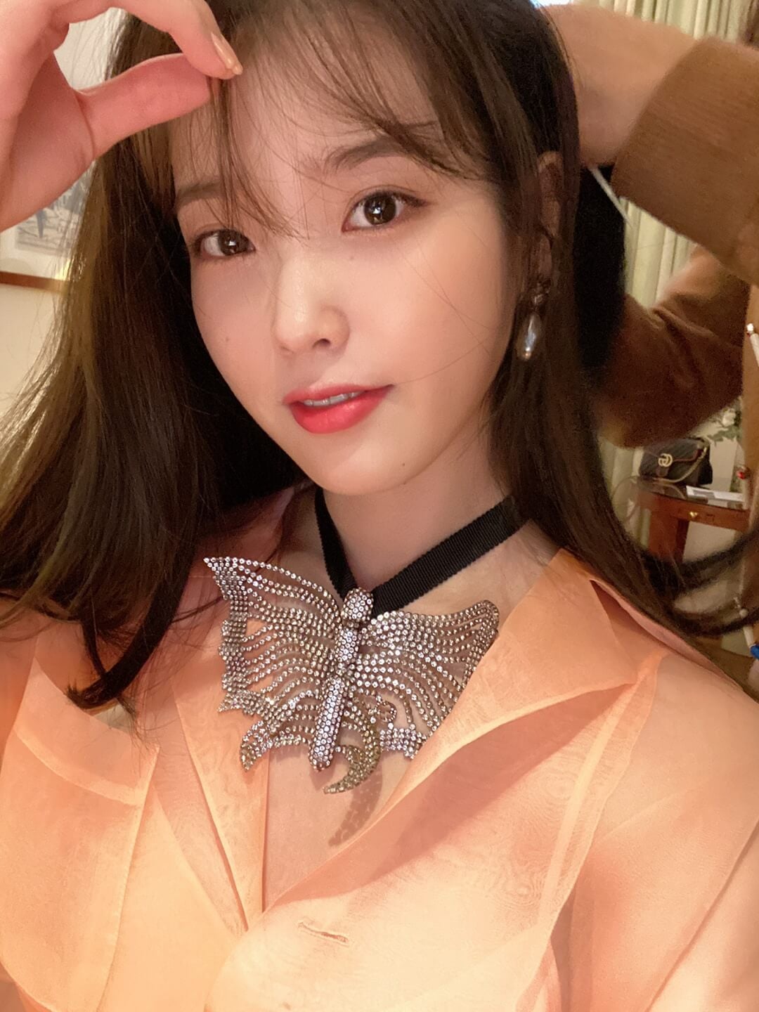 歌手のIU