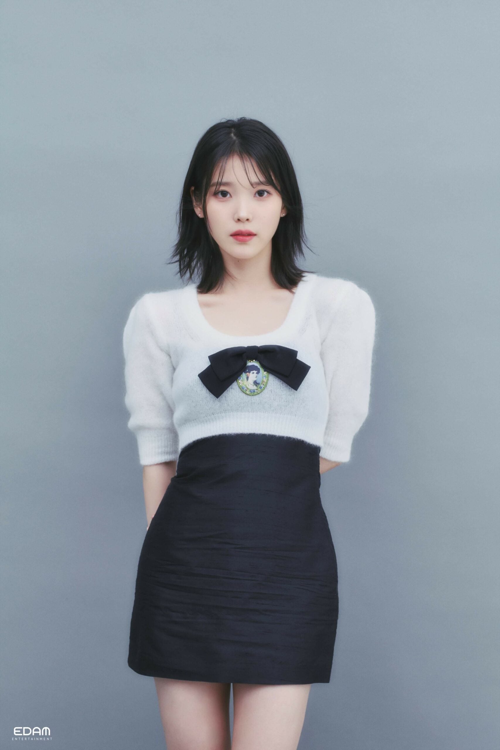 歌手のIU