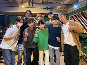 Hi-Fi Un!cornとCNBLUEのメンバー