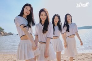 r-u-next_member アユネクのポスター