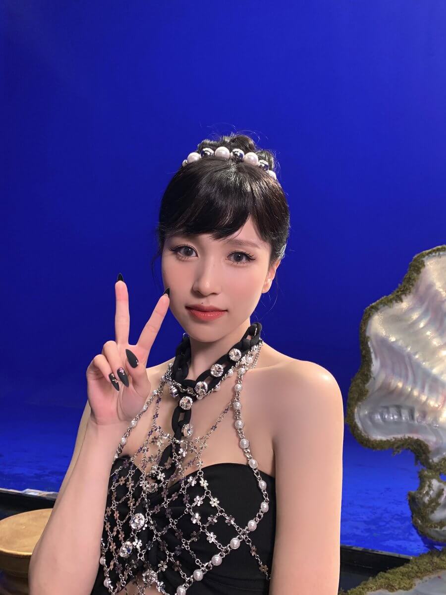 twice-member-mina TWICEのメンバーのミナ