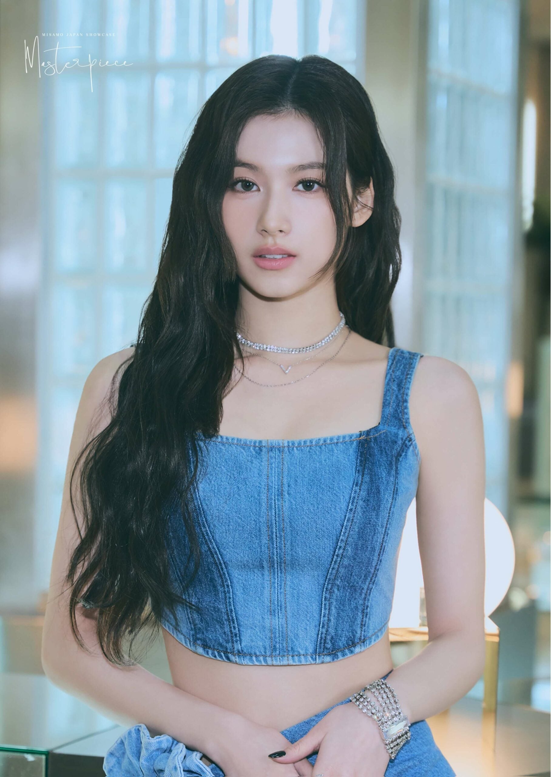 twice-member-sana TWICEのメンバーのサナ